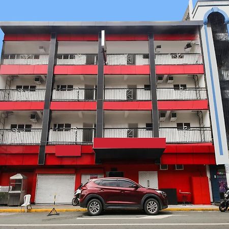 Oyo 895 Golden Majestic Pension Inn マニラ市 エクステリア 写真